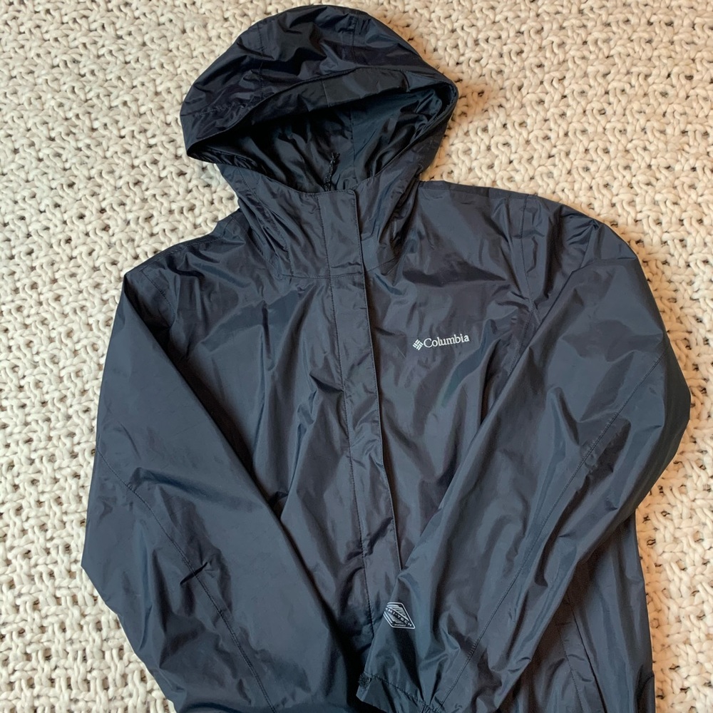 COLUMBIA Omni tech Rain Jacket - SIZE XL